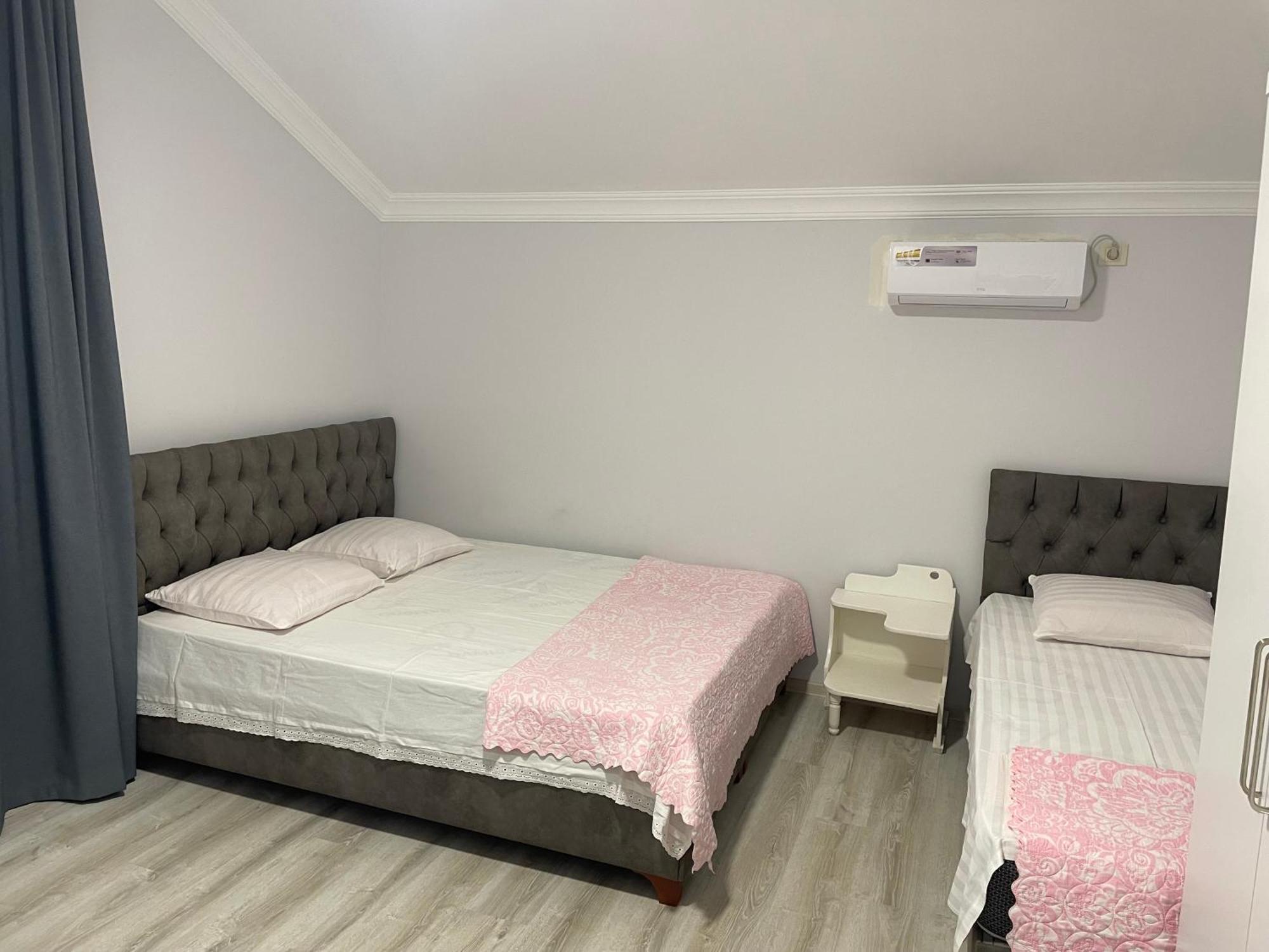 Twins Hotel Gonio Exterior foto